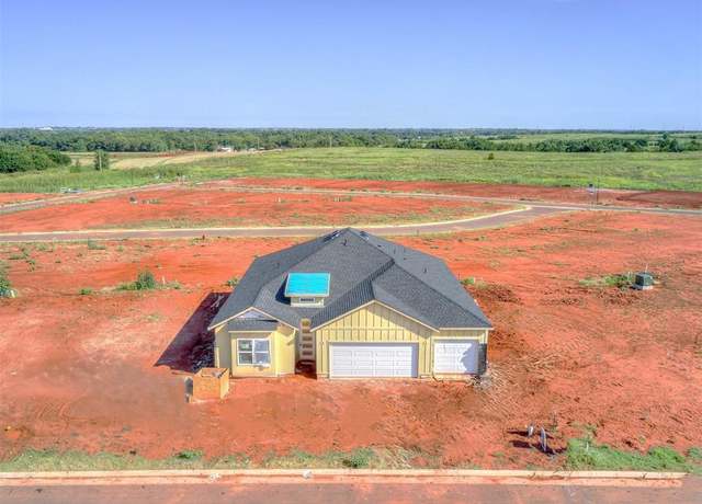 Property at 4205 NW 180th St, Edmond, OK 73012, 4 beds, 2 baths