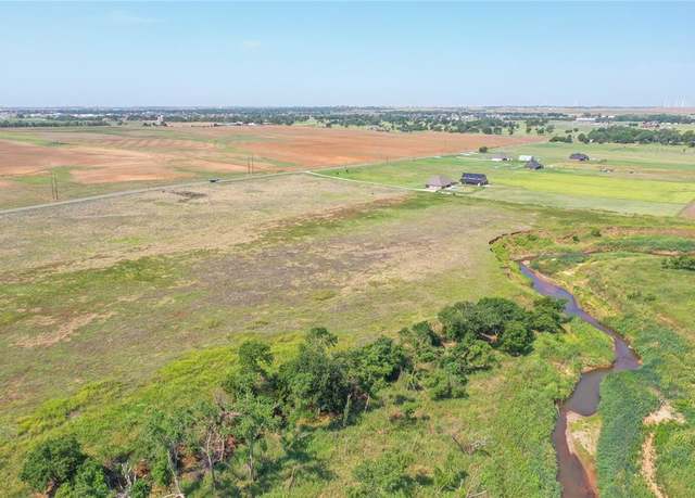 Property at 08 E Arapaho Rd, Weatherford, OK 73096