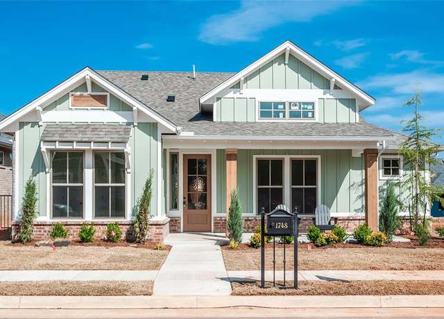 Property at 1748 Paseo Pl, Edmond, OK 73034, 3 beds, 2 baths