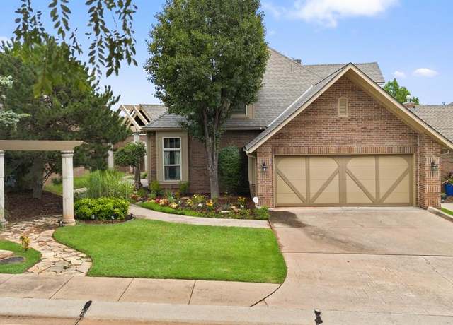 Property at 704 Capri Pl, Edmond, OK 73034, 3 beds, 3 baths