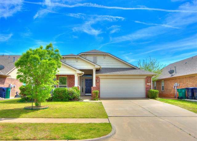 Property at 2820 NW 183rd St, Edmond, OK 73012, 3 beds, 2 baths