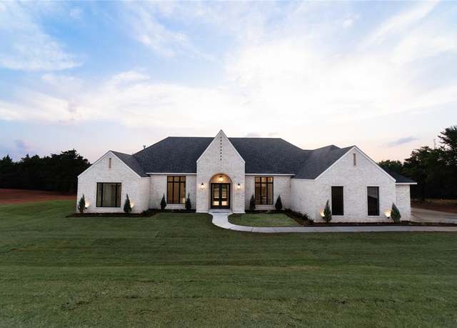 Property at 10113 Jaeman Way, Oklahoma City, OK 73173, 4 beds, 3.5 baths