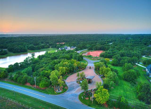Property at 7016 Split Fence Ln, Edmond, OK 73034