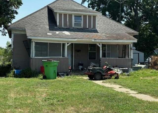 Property at 218 N 2nd St, Okemah, OK 74859, 3 beds, 2 baths