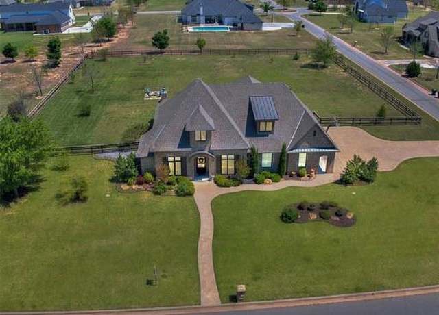 Property at 1639 Walnut Way, Goldsby, OK 73093, 4 beds, 3.5 baths