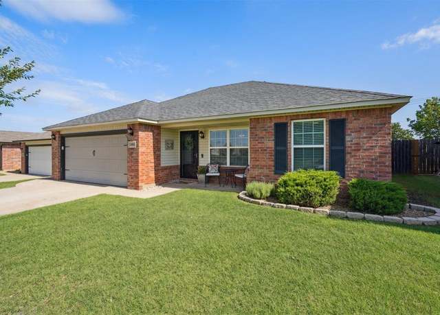 Property at 11813 NW 136th Ter, Piedmont, OK 73078, 3 beds, 2 baths