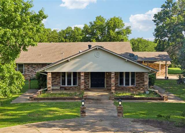 Property at 9850 E Maguire Rd, Noble, OK 73068, 4 beds, 2 baths