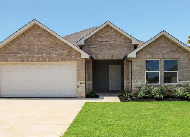 Property at 679 Park Place Dr, Newcastle, OK 73065, 3 beds, 2 baths