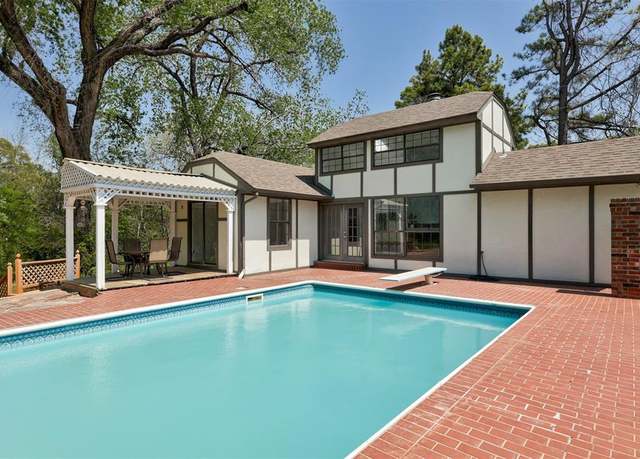 Property at 3853 Lewis St, Norman, OK 73026, 4 beds, 3.5 baths