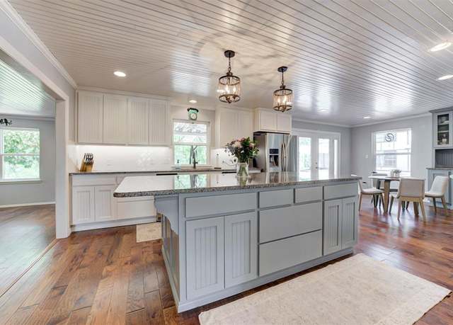 Property at 3853 Lewis St, Norman, OK 73026, 4 beds, 3.5 baths