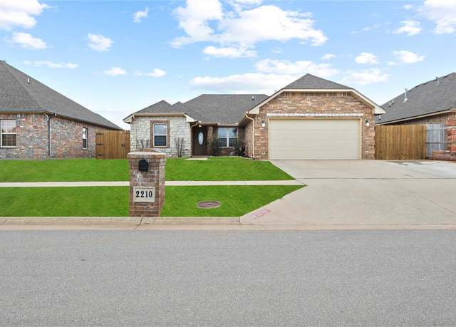 Property at 2210 Valley View Rd, Weatherford, OK 73096, 3 beds, 2 baths