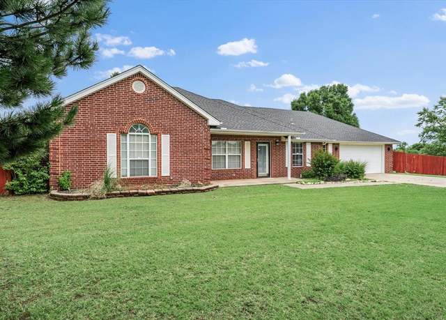 Property at 910796 S 3350 Rd, Wellston, OK 74881, 4 beds, 2 baths