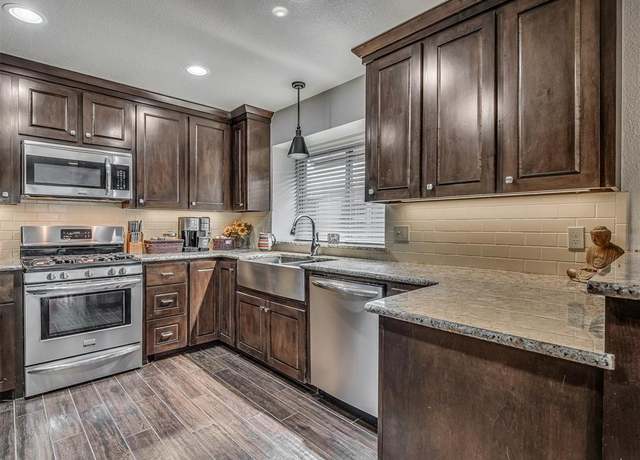 Property at 6709 Bayberry Dr, Oklahoma City, OK 73162, 3 beds, 2 baths