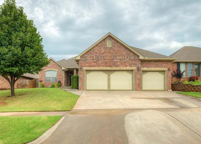 Property at 12829 NW 5th St, Yukon, OK 73099, 4 beds, 3 baths