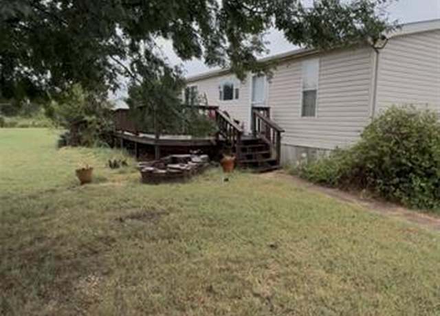 Property at 3950 E Camp Dr, Guthrie, OK 73044, 3 beds, 2 baths