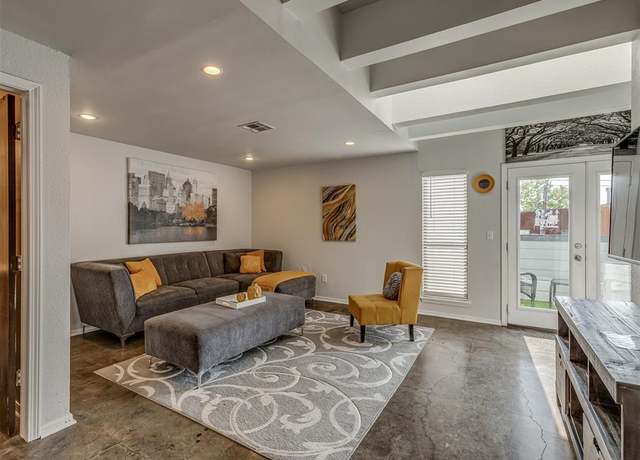 Property at 901 NW 7th St #206, Oklahoma City, OK 73106, 3 beds, 3 baths