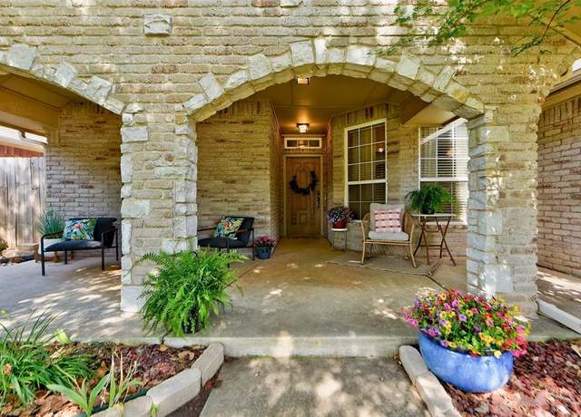 Property at 17009 Picasso Dr, Oklahoma City, OK 73170, 3 beds, 2 baths