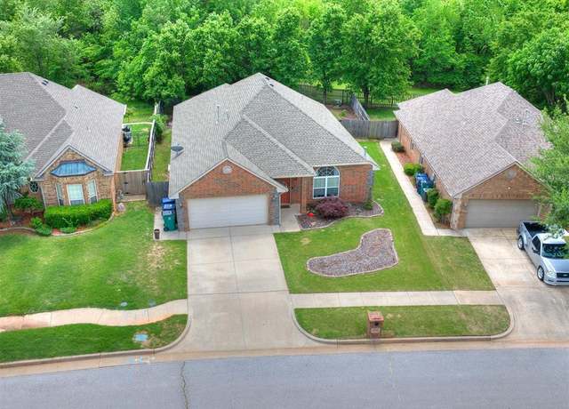 Property at 1204 NW 190th Pl, Edmond, OK 73012, 3 beds, 2.5 baths