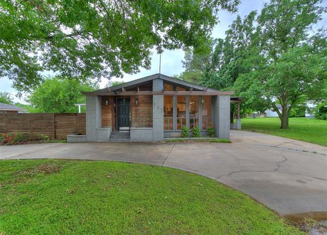 Property at 117 E Midland St, Shawnee, OK 74804, 3 beds, 2 baths