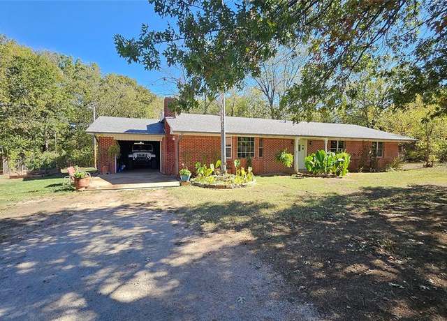 Property at 4001 N Bryan Ave, Shawnee, OK 74804, 3 beds, 2 baths