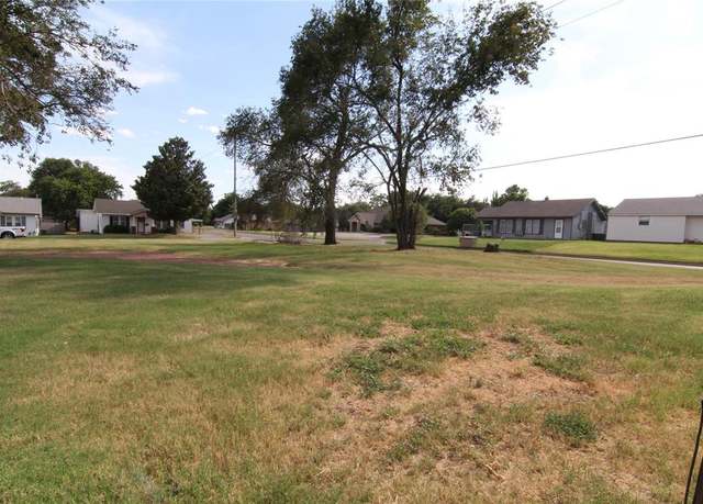 Property at 1023 W A Ave, Elk City, OK 73644