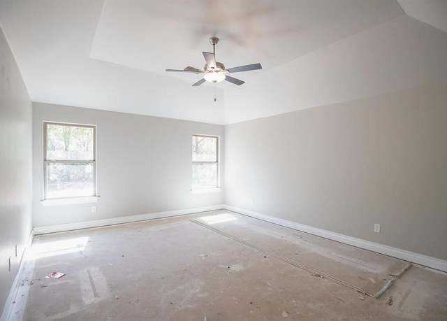 Property at 12500 Velvet Ash Ave, Oklahoma City, OK 73173, 5 beds, 3.5 baths