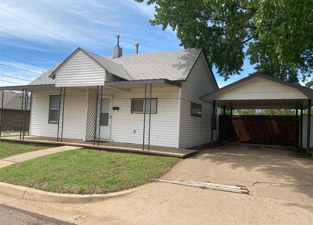 Property at 215 N 7th St, Weatherford, OK 73096, 2 beds, 1 bath