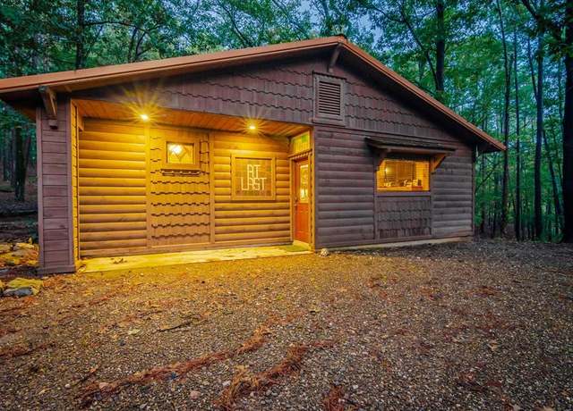 Property at 93 Johnboat Ln, Broken Bow, OK 74728, 3 beds, 2 baths