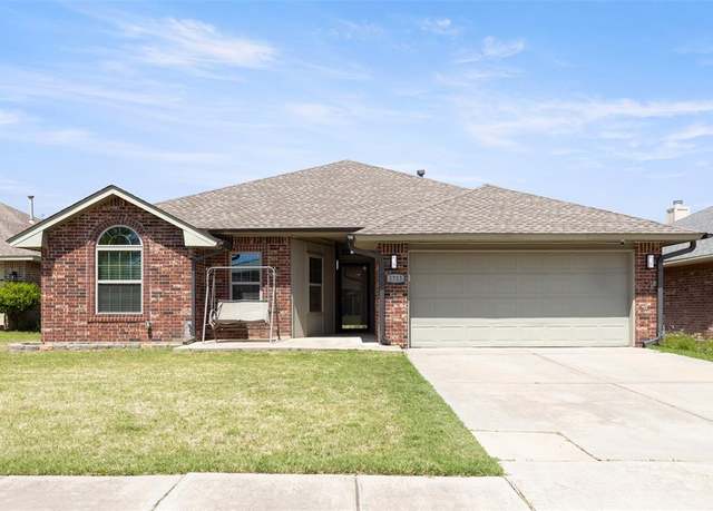 Property at 1713 SE 17th St, Moore, OK 73160, 4 beds, 2 baths