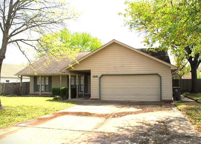 Property at 7410 E 87th St, Tulsa, OK 74133, 3 beds, 2.5 baths