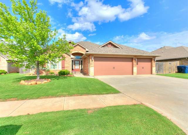 Property at 15508 Homecoming Dr, Edmond, OK 73013, 4 beds, 2.5 baths