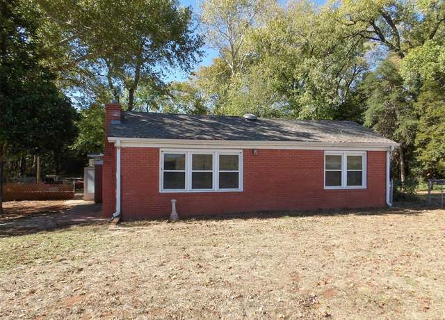 Property at 1377 State Highway 19 Hwy, Chickasha, OK 73018, 3 beds, 2 baths