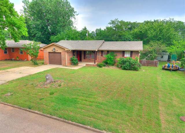 Property at 1545 N Pennsylvania Ave, Shawnee, OK 74804, 3 beds, 1 bath