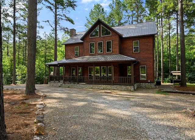 Property at 14 Lonely Oaks Trl, Broken Bow, OK 74728, 4 beds, 2.5 baths
