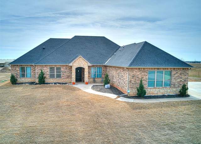 Property at 912 Ash NE, Piedmont, OK 73078, 6 beds, 3 baths