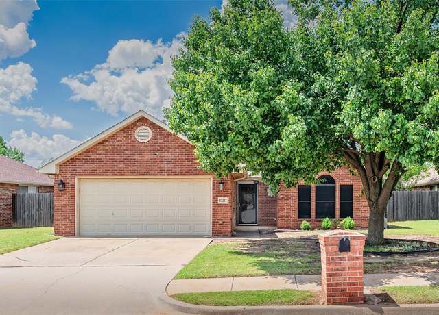Property at 13217 Springcreek Dr, Oklahoma City, OK 73170, 3 beds, 2 baths
