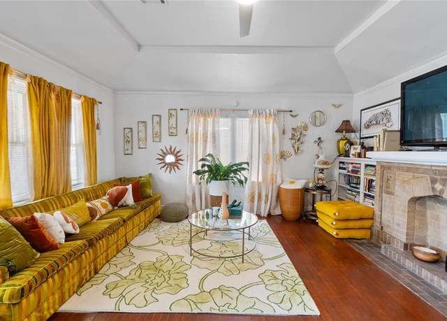 Property at 2017 NE 20th St, Oklahoma City, OK 73111, 2 beds, 1 bath