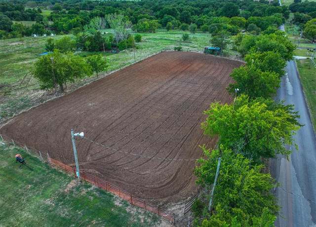 Property at 24286 E County Road 1580, Elmore City, OK 73433, 3 beds, 2.5 baths