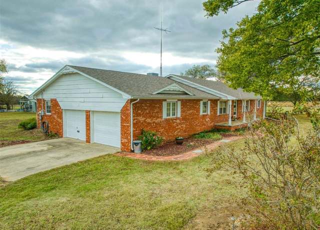 Property at 36642 E Highway 9 Hwy, Wewoka, OK 74884, 3 beds, 2.5 baths