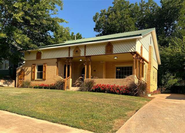 Property at 904 W Minnesota Ave, Chickasha, OK 73018, 2 beds, 2 baths