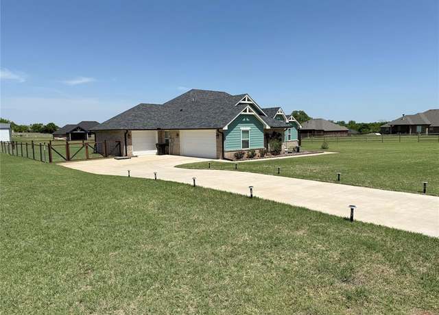 Property at 2320 Dixie Dr, Blanchard, OK 73010, 4 beds, 2 baths