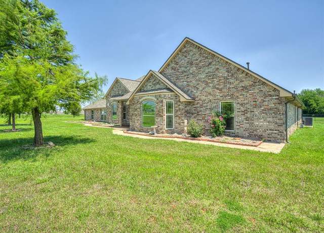 Property at 6000 S County Line Rd, Oklahoma City, OK 73179, 5 beds, 3 baths