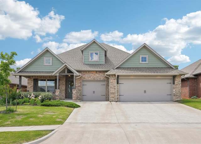 Property at 8400 Poplar Dr, Edmond, OK 73034, 4 beds, 3 baths