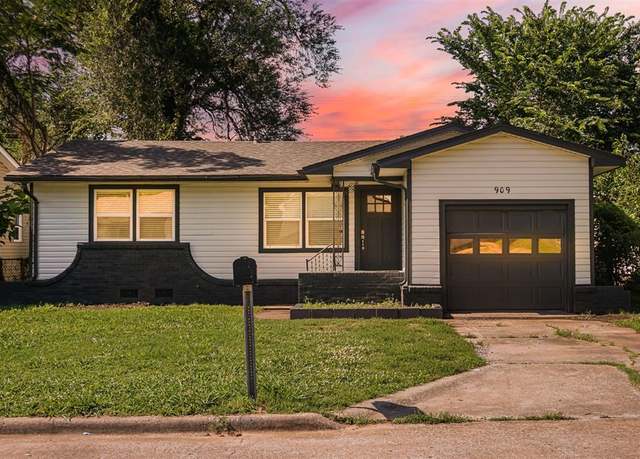Property at 909 Buck Dr, Shawnee, OK 74801, 2 beds, 1 bath