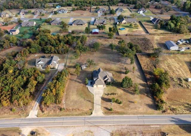 Property at 17921 E Reno Ave, Choctaw, OK 73020, 4 beds, 3.5 baths