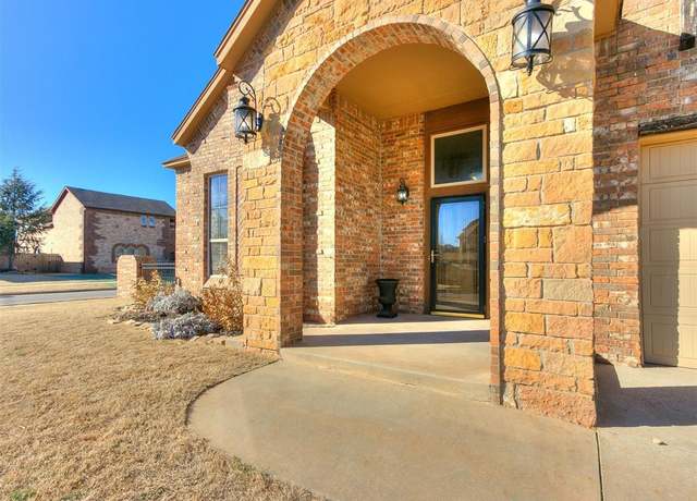 Property at 9317 NW 133rd Ct, Yukon, OK 73099, 4 beds, 2.5 baths