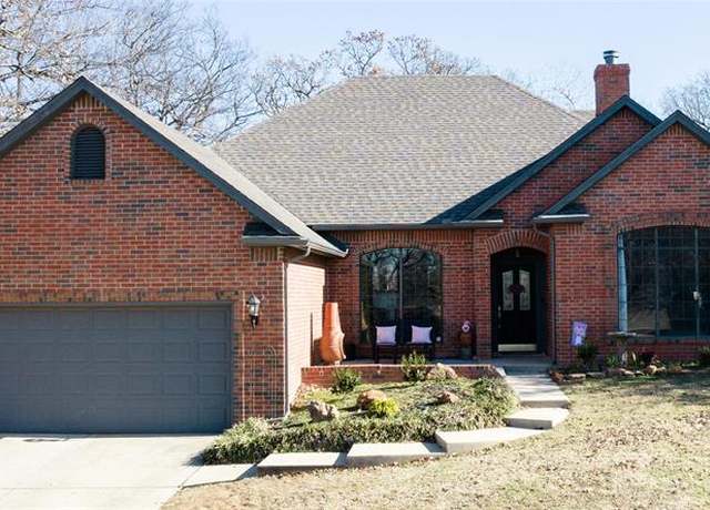 Property at 1412 Woodbury Cir, Edmond, OK 73034, 4 beds, 3 baths