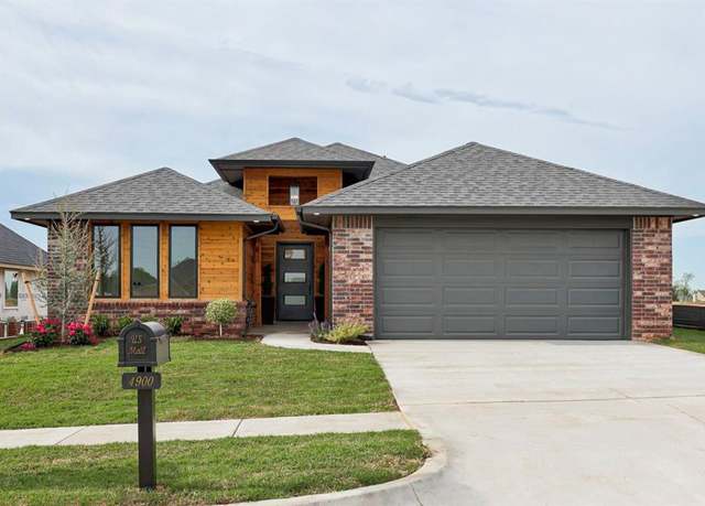 Property at 4900 Sand Lily Ln, Edmond, OK 73034, 3 beds, 2 baths