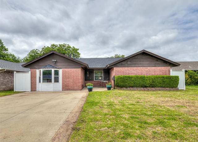 Property at 430 Sunrise St, Norman, OK 73071, 3 beds, 2 baths