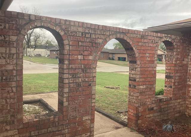 Property at 11213 Bel Air Pl, Oklahoma City, OK 73120, 3 beds, 2 baths